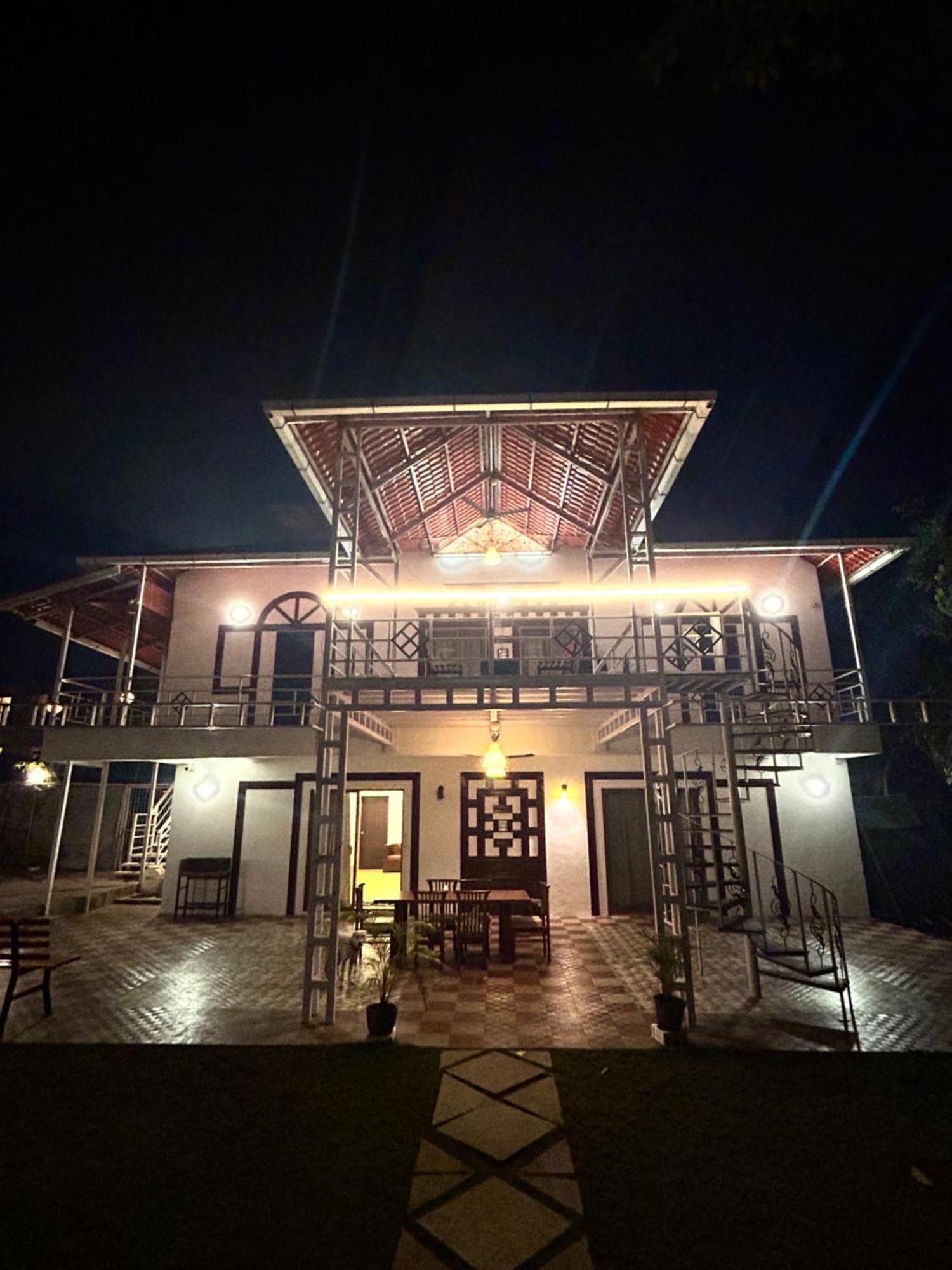 Villa Wistaria- Luxury 7Bhk Villa With Private Pool Алібаґ Екстер'єр фото